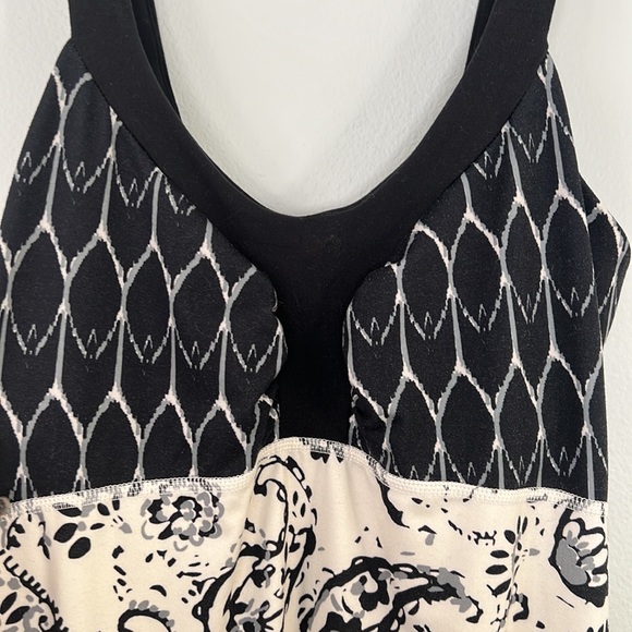 The North Face Cadence Dress - Picture 8 of 10